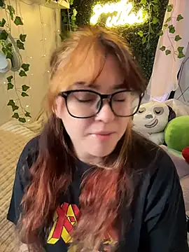 Snapshot of JennKenobi chatting on July 2026 03:17:01 PM JennKenobi online show from July 2026 03:17:01 PM