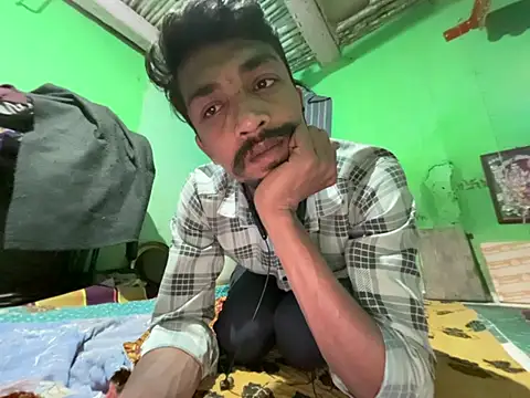 PrabV0319 online show from February 2026 08:10:02 PM