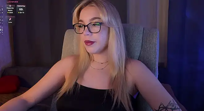 Snapshot of ariashaa chatting on February 2026 05:11:02 PM ariashaa online show from February 2026 05:11:02 PM