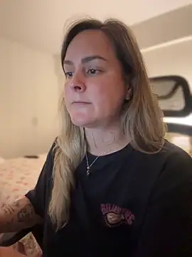 Snapshot of misslulipop chatting on February 2025 01:21:02 AM misslulipop online show from February 2025 01:21:02 AM