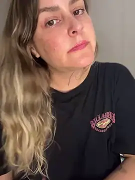 Snapshot of misslulipop chatting on March 2025 02:48:01 AM misslulipop online show from March 2025 02:48:01 AM