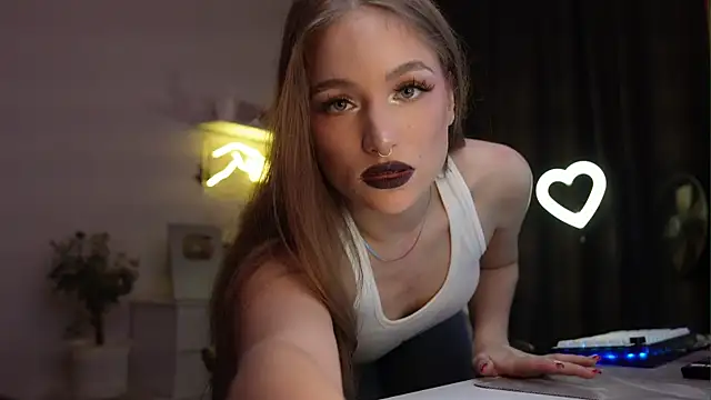 Snapshot of MrsTenderBeast chatting on September 2025 03:11:02 PM MrsTenderBeast online show from September 2025 03:11:02 PM