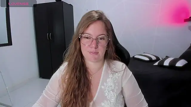 tamy shine87 online show from November 2025 11:40:02 PM