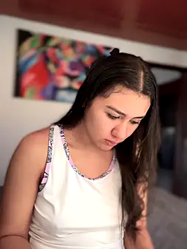 Ambar pe  online show from September 2025 04:18:01 PM