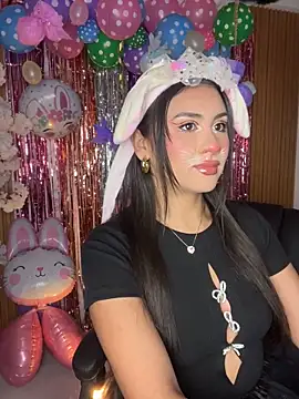 Ambar pe  online show from April 2026 03:37:02 AM