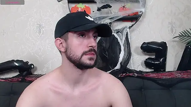 Snapshot of Dylan_Best chatting on October 2025 12:23:01 AM Dylan Best online show from October 2025 12:23:01 AM