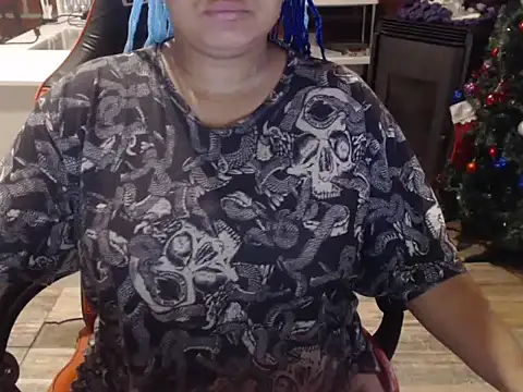 Hilarybunnyy online show from November 2025 11:18:02 AM