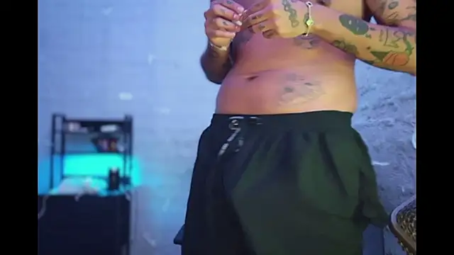 Snapshot of DanielsCock420 chatting on April 2026 03:15:02 AM DanielsCock420 online show from April 2026 03:15:02 AM