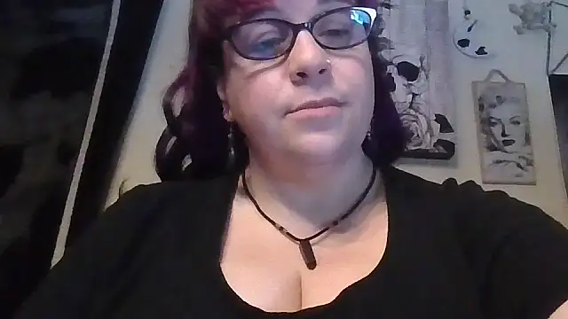 GothyBaby online show from December 2025 06:47:02 PM