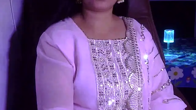 Snapshot of Maalnad_beauty chatting on September 2025 11:36:02 AM Maalnad beauty online show from September 2025 11:36:02 AM