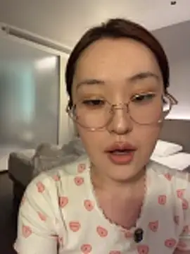 sphynx- - online show from May 2026 07:58:02 AM