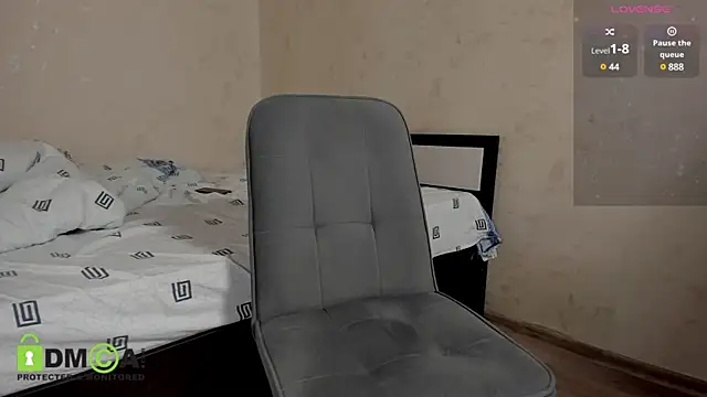 Model Mike online show from January 2025 04:39:02 AM