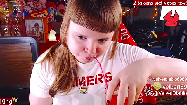 VelvetDiablo online show from November 2025 01:06:01 AM