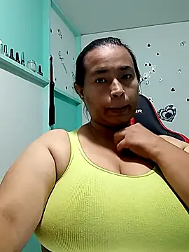 Snapshot of NatalySexxxMilk chatting on November 2025 06:56:02 AM NatalySexxxMilk online show from November 2025 06:56:02 AM