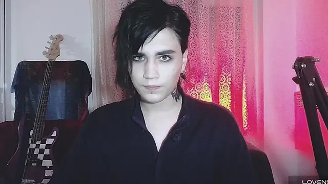 sademobeer online show from December 2025 04:20:02 AM