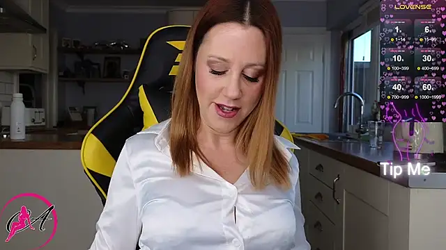 stripmequick online show from January 2025 10:54:01 AM