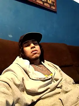 AlexAlejandro13 online show from January 2026 08:10:02 PM