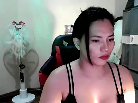 Snapshot of BrendaMore chatting on February 2025 01:20:01 PM BrendaMore online show from February 2025 01:20:01 PM
