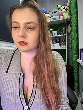 CandyShoopp online show from December 2024 08:44:01 PM