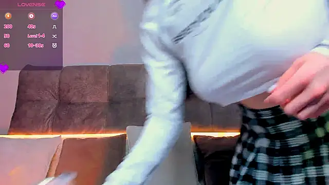 Snapshot of AriellaTesk chatting on December 2024 04:36:02 AM AriellaTesk online show from December 2024 04:36:02 AM
