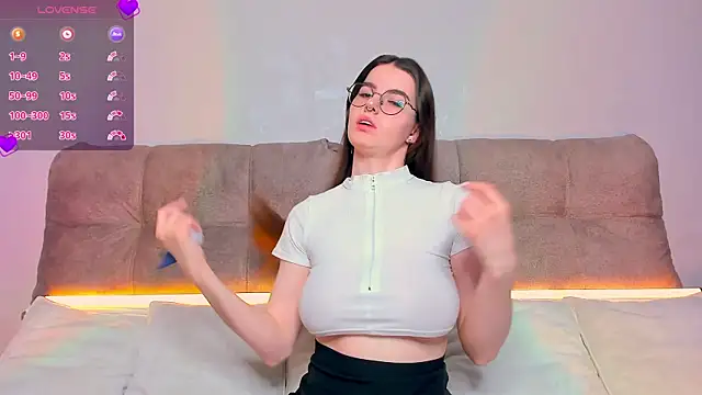 AriellaTesk online show from April 2026 03:04:02 AM