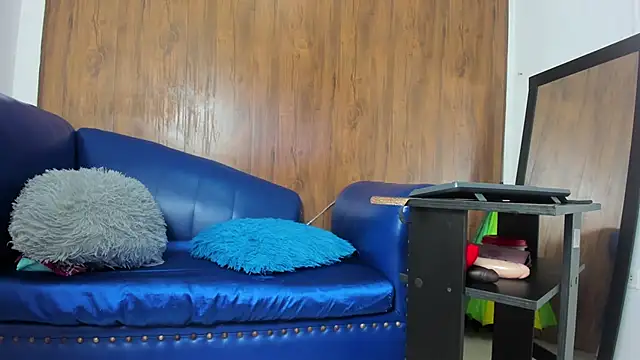 Mature Skinny online show from March 2025 01:02:01 PM