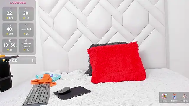 Mature Skinny online show from February 2026 07:32:02 PM