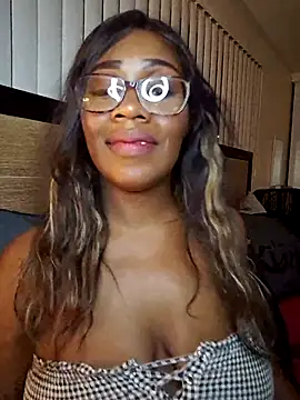 Snapshot of lollycoco chatting on November 2025 02:03:01 AM lollycoco online show from November 2025 02:03:01 AM