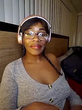 Snapshot of lollycoco chatting on December 2025 08:34:01 AM lollycoco online show from December 2025 08:34:01 AM