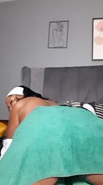 PearlSexxy69 online show from December 2025 04:48:02 PM