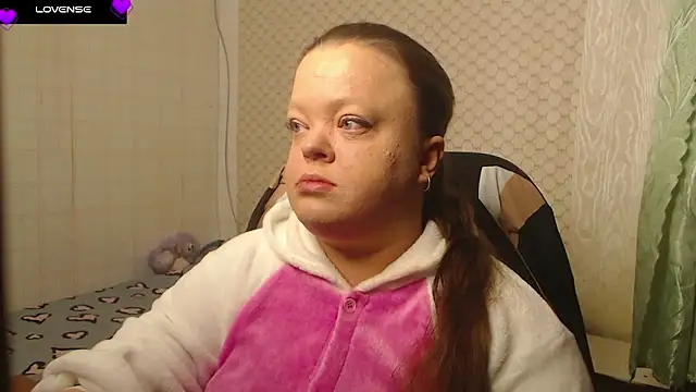 Janiffer MiMi online show from January 2026 05:49:02 PM