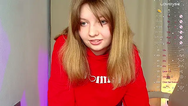 Vivian cutie online show from March 2025 04:55:01 PM