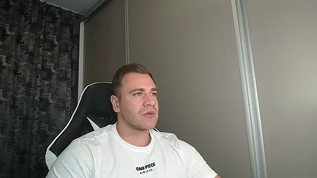 Thori92 online show from September 2025 05:15:02 PM