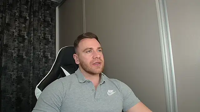 Thori92 online show from March 2026 04:33:02 PM