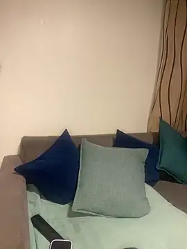 Snapshot of PETITE_NAOMI chatting on February 2025 06:37:01 PM PETITE NAOMI online show from February 2025 06:37:01 PM