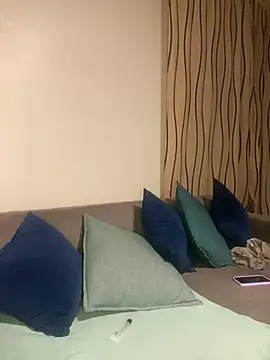 Snapshot of PETITE_NAOMI chatting on March 2025 01:53:02 AM PETITE NAOMI online show from March 2025 01:53:02 AM