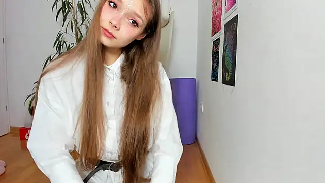 Michelle Melnss online show from March 2025 10:48:02 PM