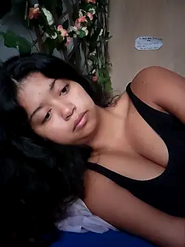 Peach Girll online show from November 2025 11:21:01 AM