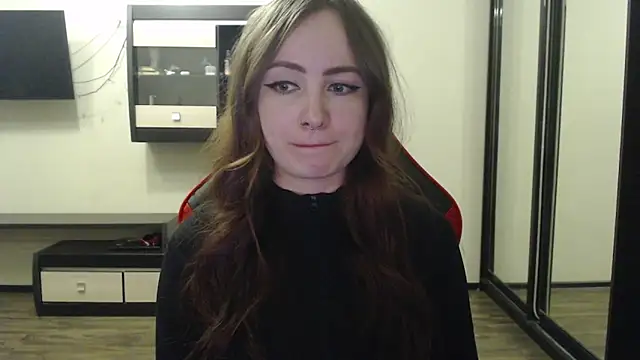 Laralianna online show from February 2025 01:33:01 PM