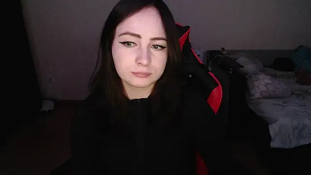 Laralianna online show from October 2025 03:46:02 PM