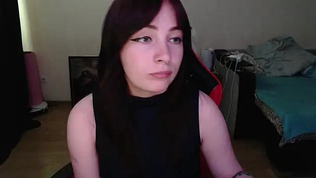 Laralianna online show from July 2026 06:04:02 AM