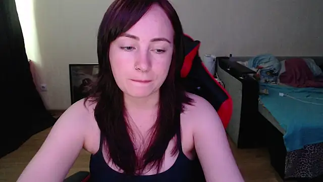 Laralianna online show from July 2026 10:29:01 AM