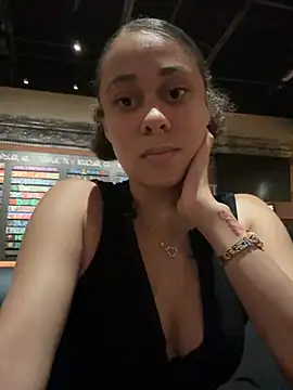 rennibear online show from July 2026 04:51:02 AM