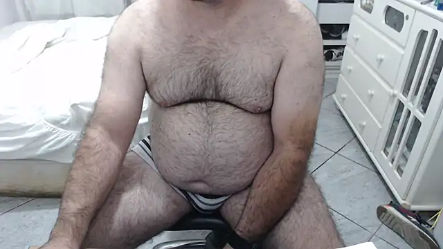 MysterBearMG online show from November 2025 12:10:01 AM