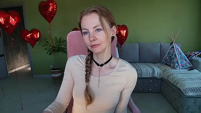 Cuddle Cat online show from May 2026 05:26:01 AM
