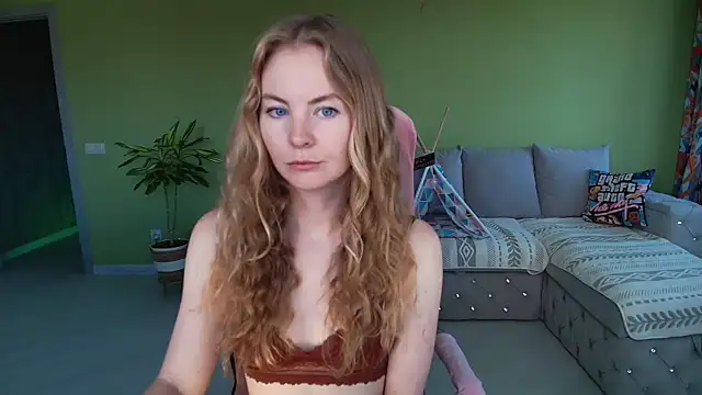 Cuddle Cat online show from June 2026 04:45:01 AM