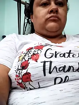 Snapshot of Monseratte21 chatting on February 2025 10:55:02 PM Monseratte21 online show from February 2025 10:55:02 PM