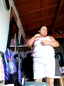 Snapshot of Monseratte21 chatting on November 2025 05:44:02 PM Monseratte21 online show from November 2025 05:44:02 PM