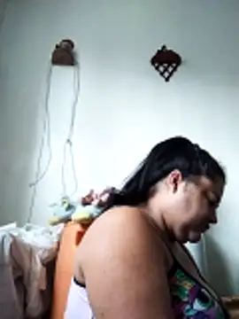 Snapshot of Monseratte21 chatting on November 2025 12:41:02 PM Monseratte21 online show from November 2025 12:41:02 PM