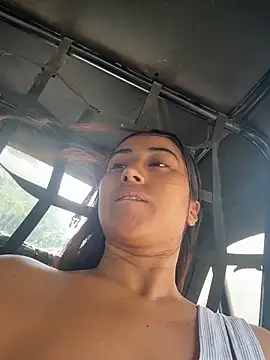 Valentinne z online show from February 2026 03:38:01 PM